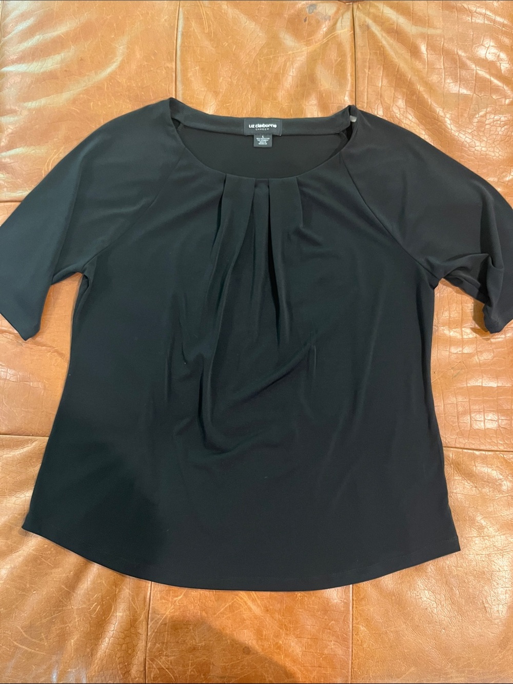 Liz Claiborne Black Pleated Scoop-Neck Blouse with Short Sleeves